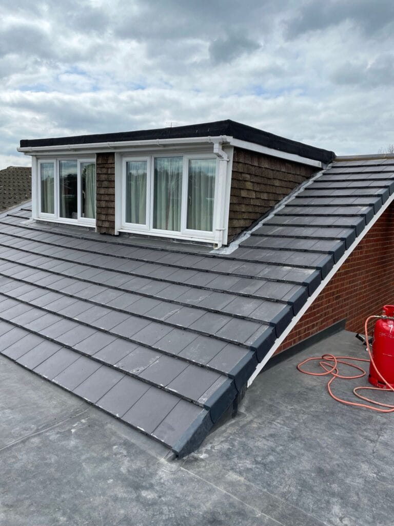 New roof installation across Oxfordshire, Bedfordshire and Buckinghamshire.